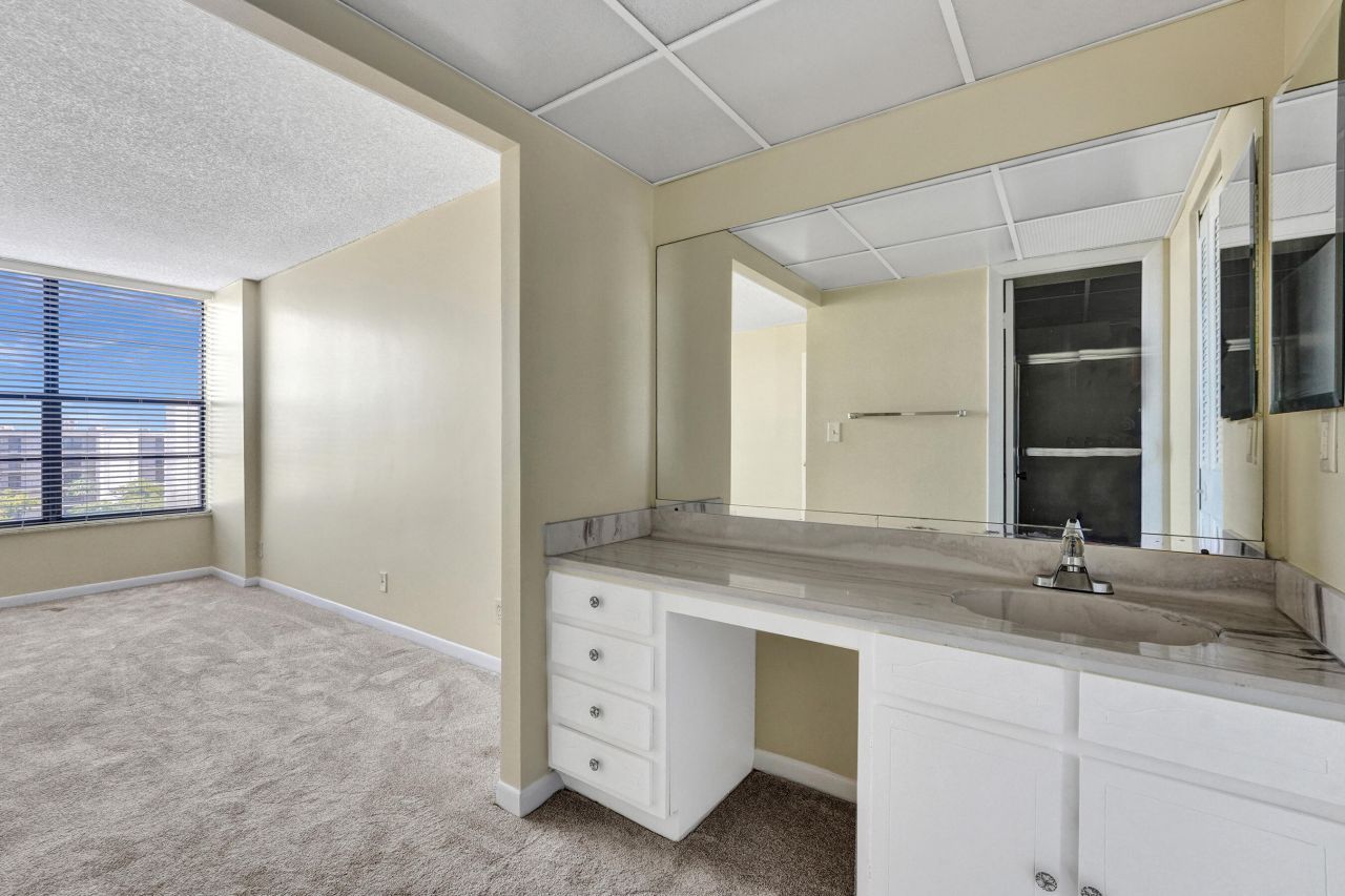 12 Royal Palm Way, Unit 6020, Boca Raton, FL 33432 Photo