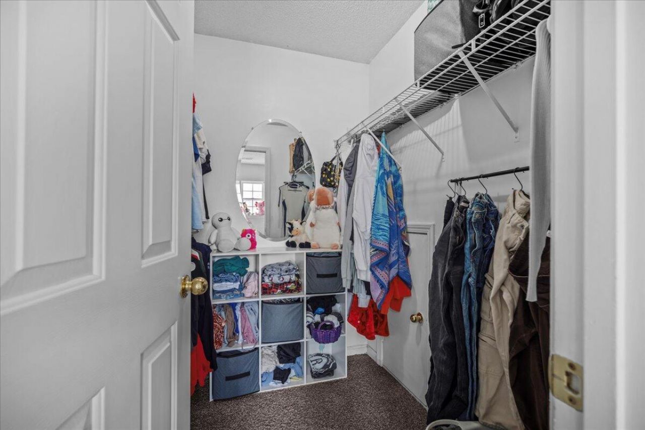 406 Brookfield Lane Photo 34