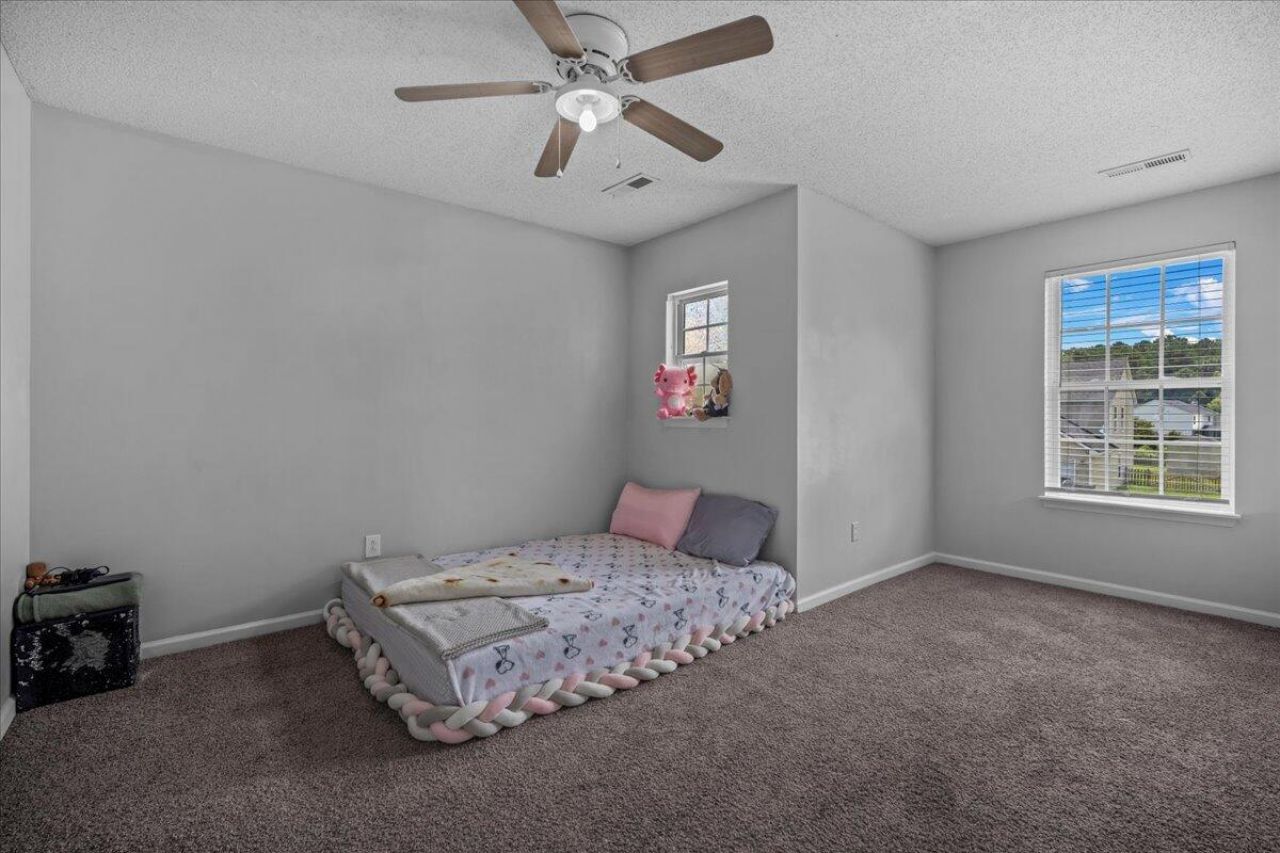 406 Brookfield Lane Photo 35