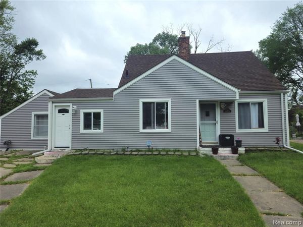 22189 Albion Ave, Farmington Hills, MI 48336