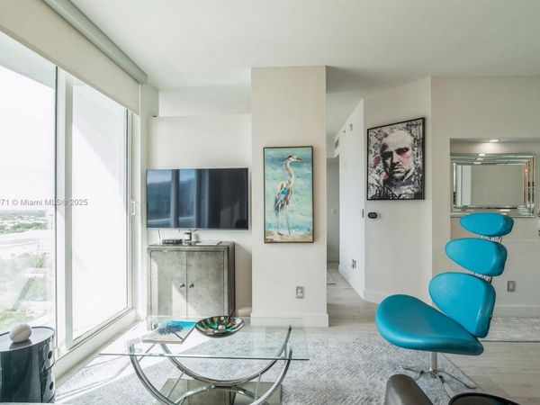 315 NE 3rd Ave, Unit 1602, Fort Lauderdale, FL 33301