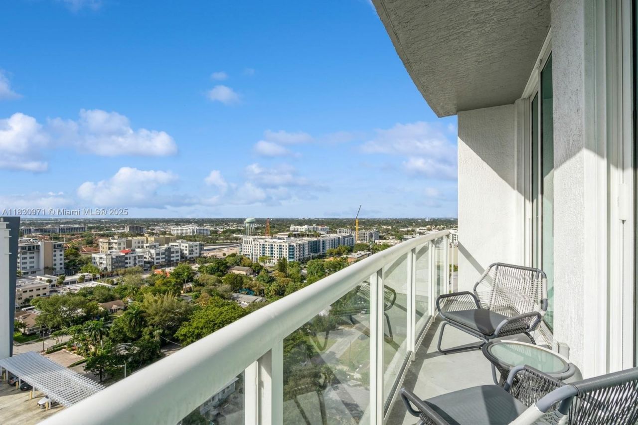 315 NE 3rd Ave, Unit 1602, Fort Lauderdale, FL 33301 Photo