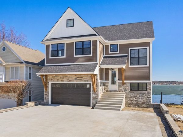 6820 Devils Lake, Manitou Beach, MI 49253