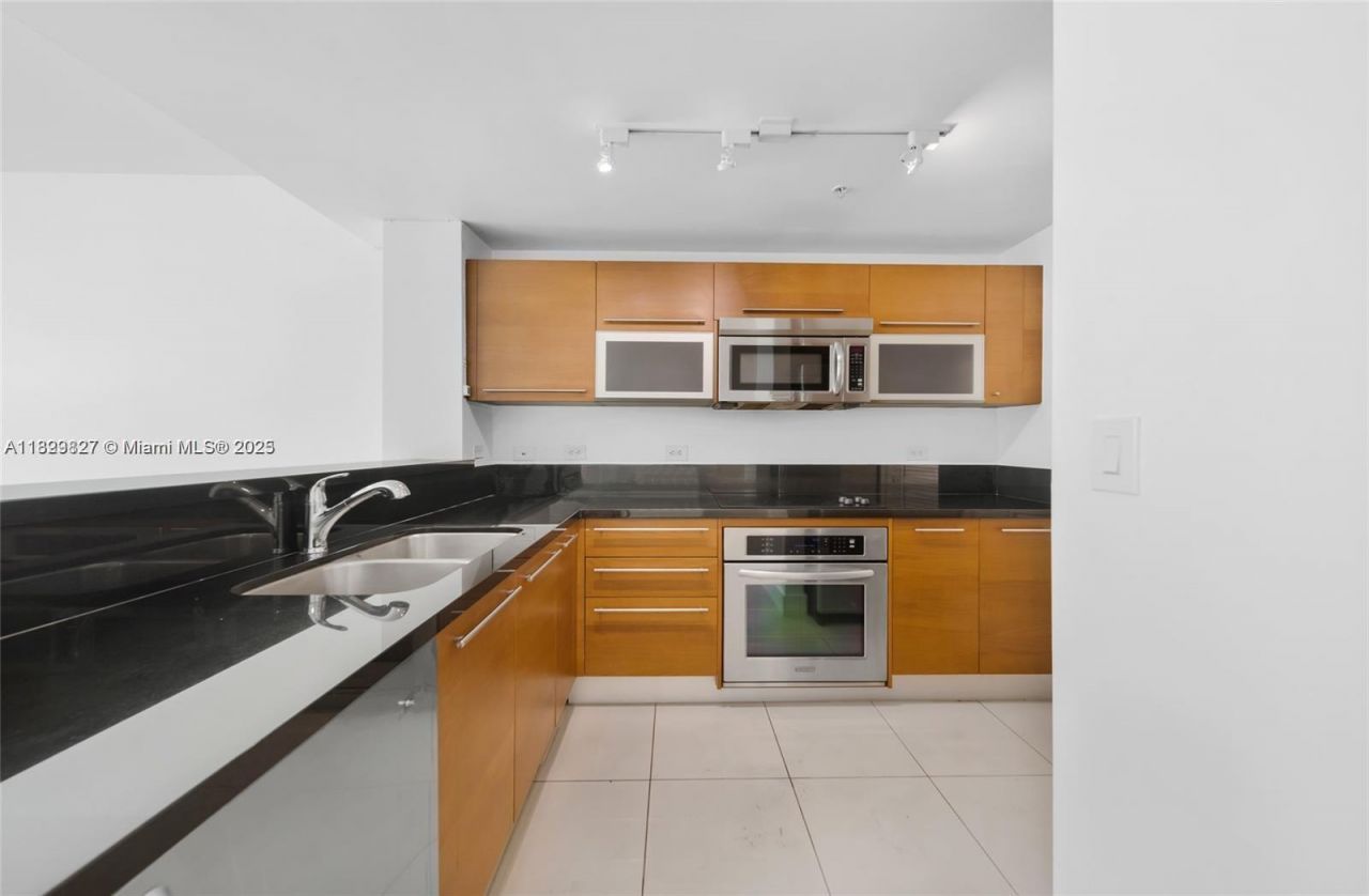 244 Biscayne Blvd, Unit 3704, Miami, FL 33132 Photo