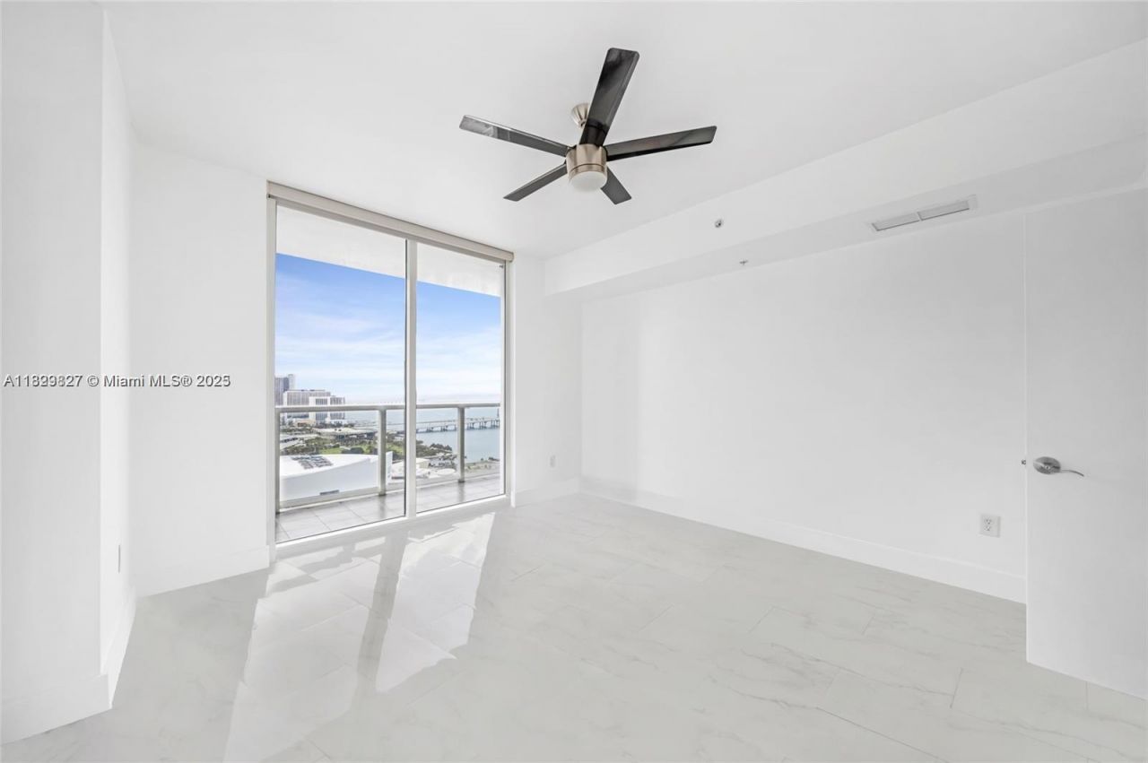 244 Biscayne Blvd, Unit 3704, Miami, FL 33132 Photo