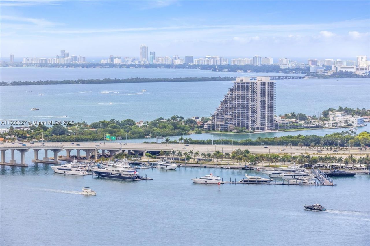 244 Biscayne Blvd, Unit 3704, Miami, FL 33132 Photo