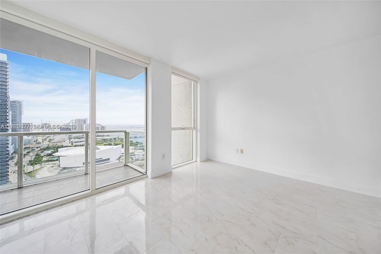 244 Biscayne Blvd, Unit 3704, Miami, FL 33132 Photo