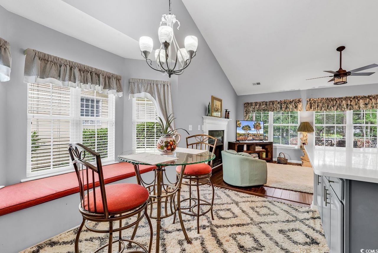 2818 Sanctuary Blvd. Photo 14