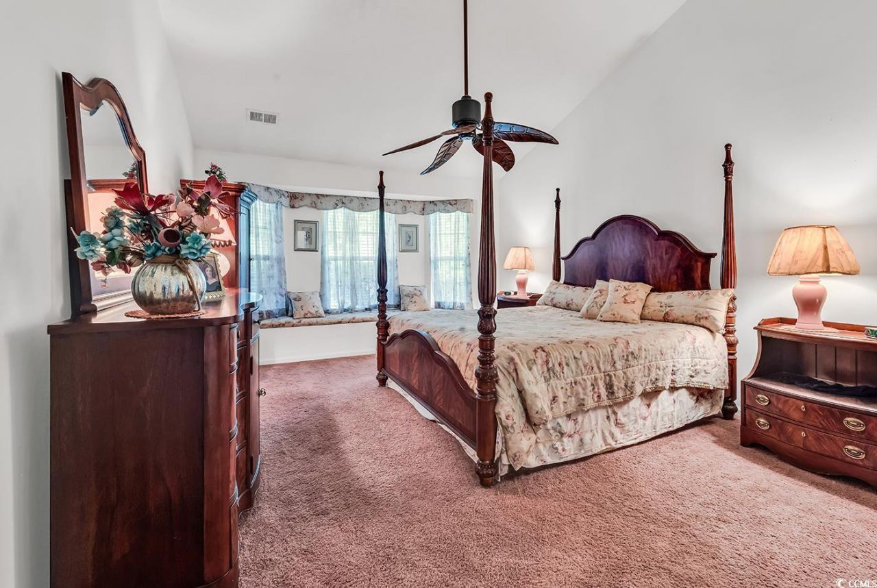 2818 Sanctuary Blvd. Photo 18