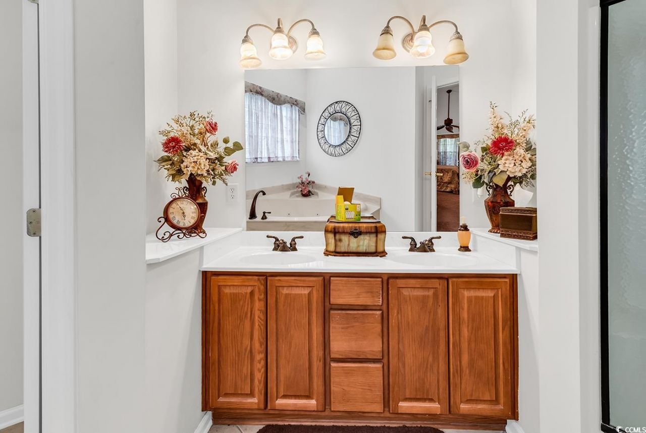 2818 Sanctuary Blvd. Photo 21