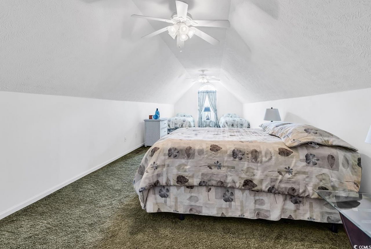 2818 Sanctuary Blvd. Photo 27