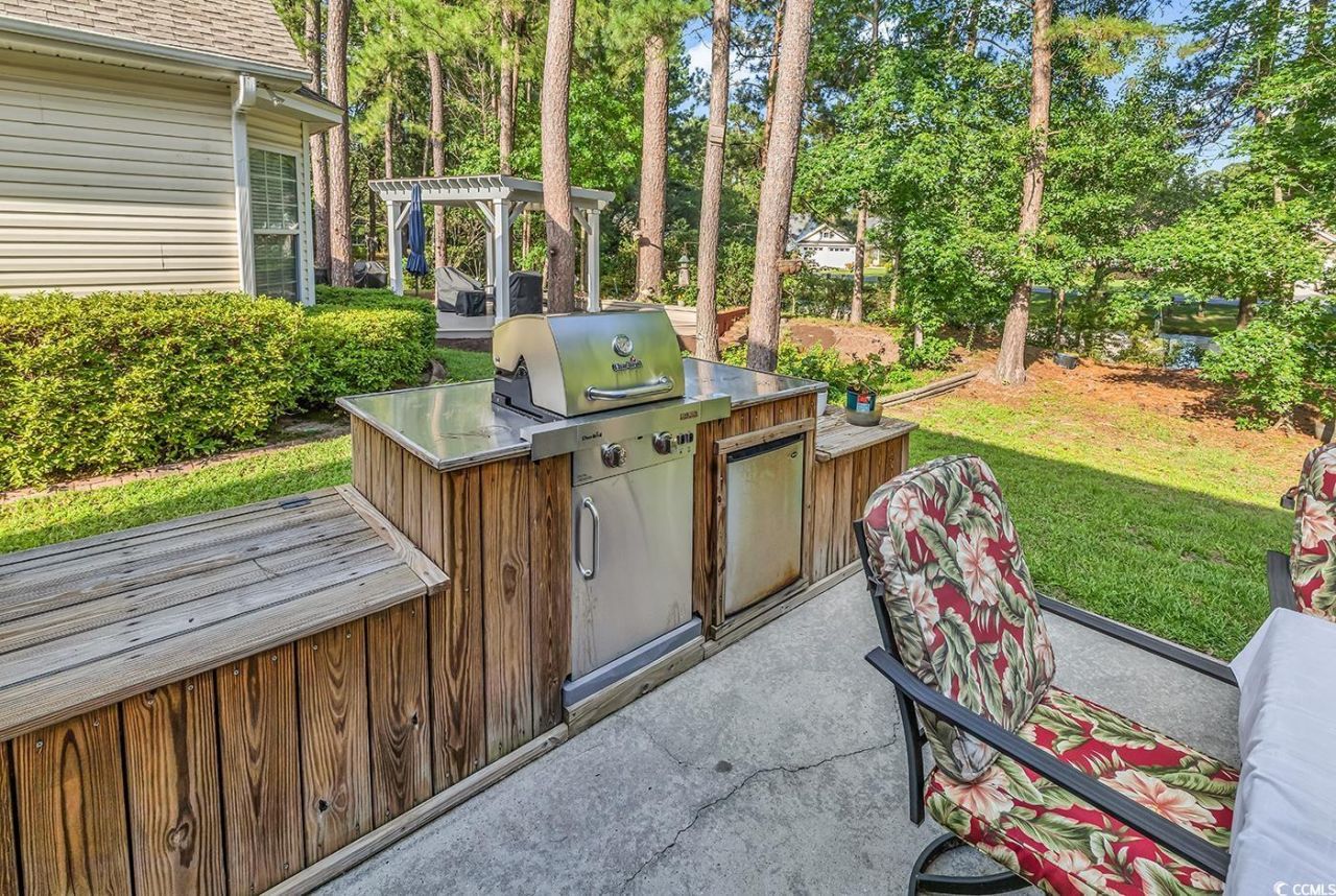 2818 Sanctuary Blvd. Photo 33