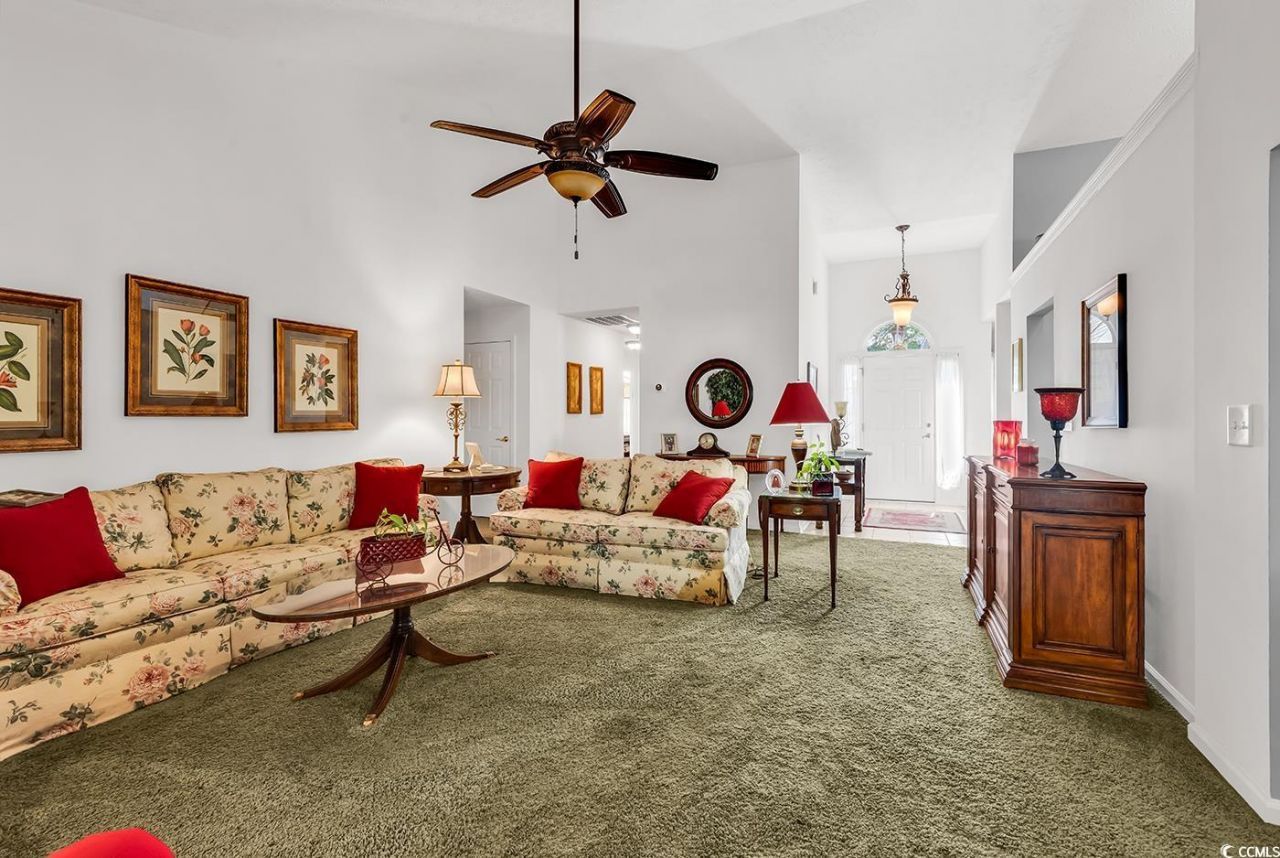 2818 Sanctuary Blvd. Photo 7