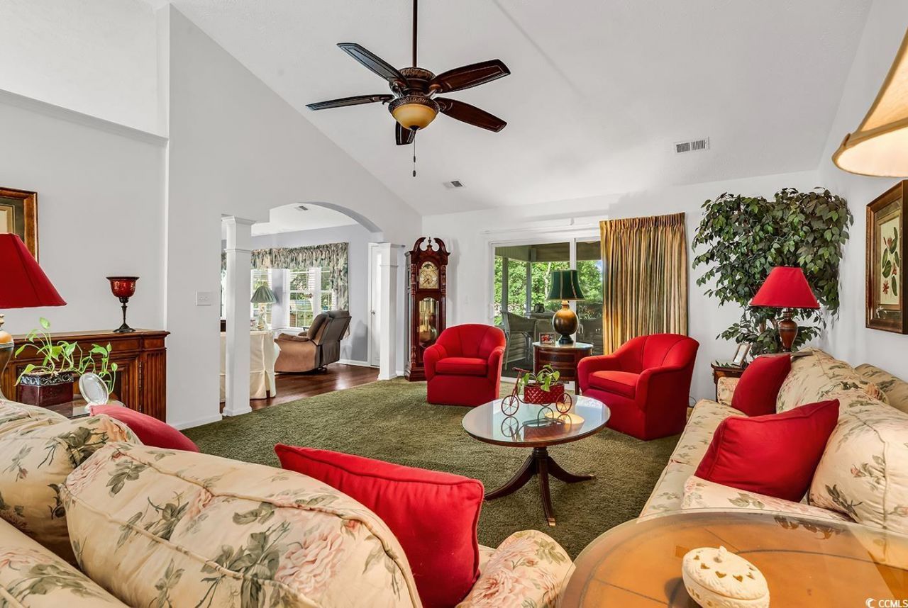 2818 Sanctuary Blvd. Photo 8