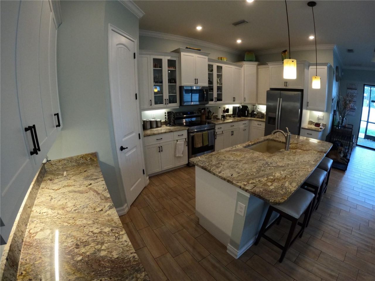 6619 35th Court E, Sarasota, FL 34243 Photo