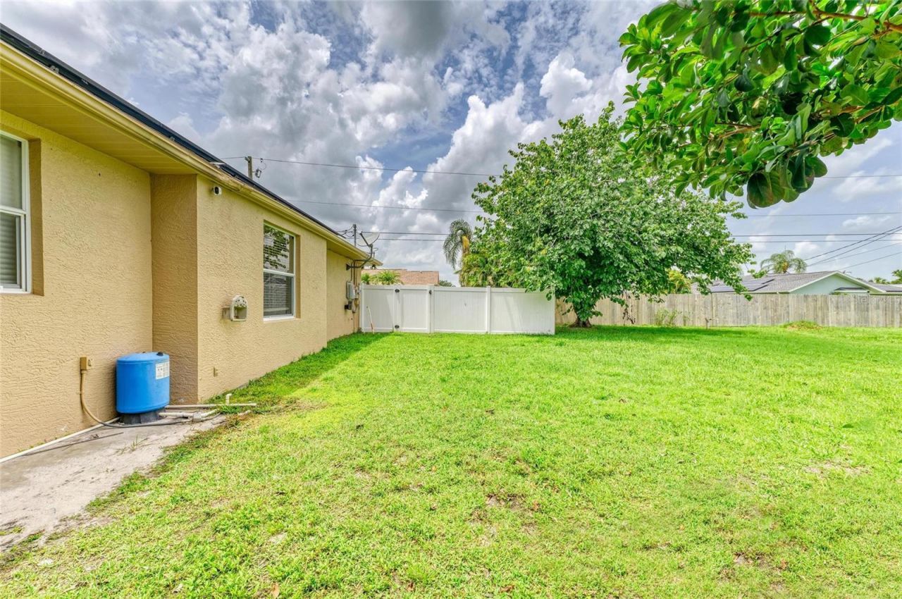 23136 Langdon Avenue, Port Charlotte, FL 33954 Photo