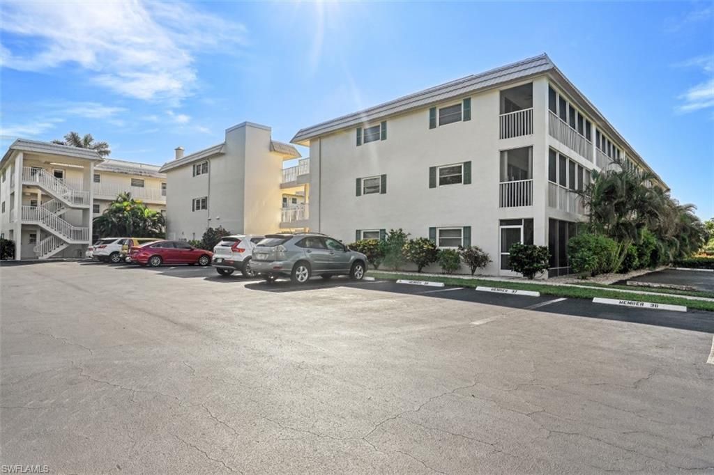 3150 Binnacle Dr, Unit 217, Naples, FL 34103 Photo