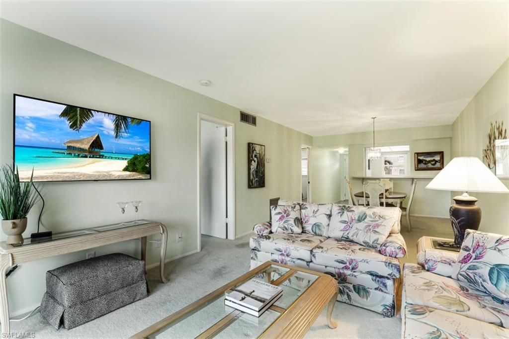 3150 Binnacle Dr, Unit 217, Naples, FL 34103 Photo