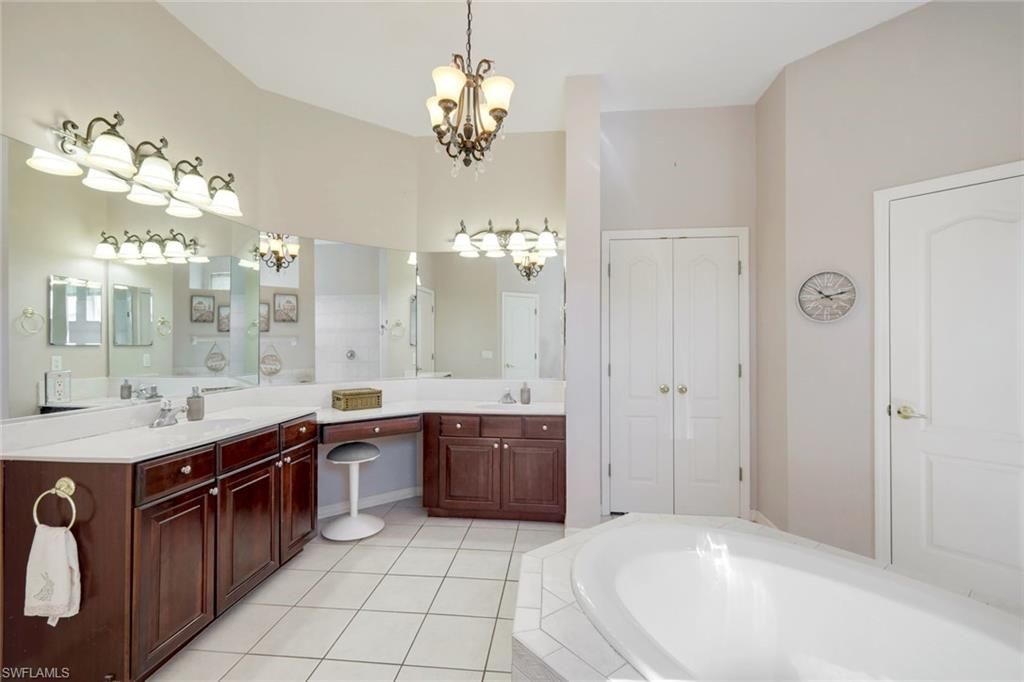 1206 NW 18th Ter, Cape Coral, FL 33993 Photo