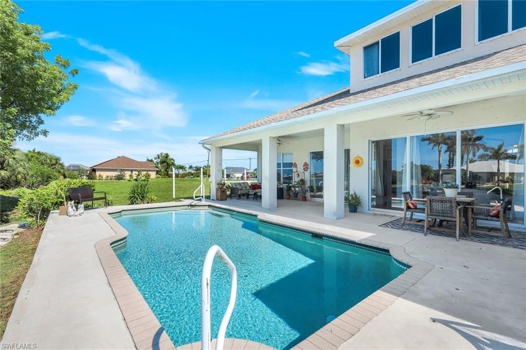 1206 NW 18th Ter, Cape Coral, FL 33993 Photo