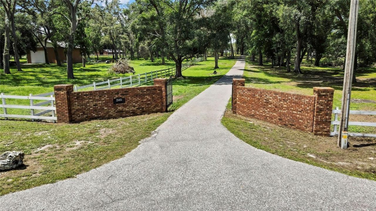 21451 Us Highway 98, Dade City, FL 33523 Photo