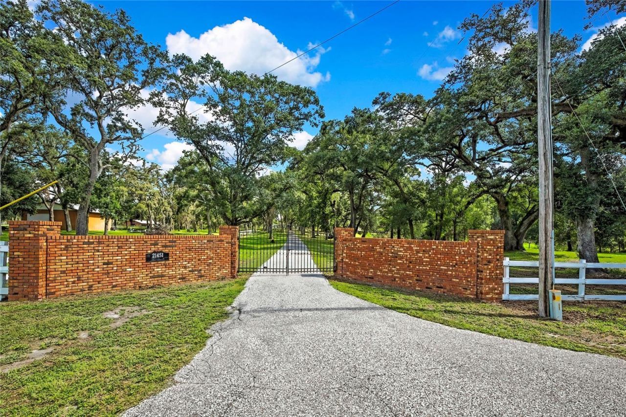 21451 Us Highway 98, Dade City, FL 33523 Photo