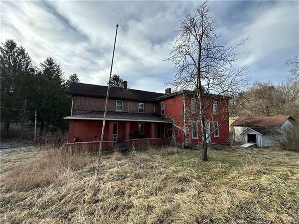 286 Dally Road, Coal Center, PA 15423
