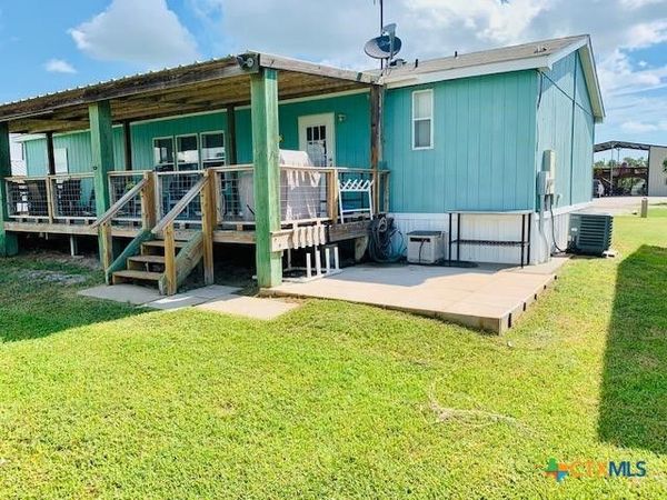 77 Blue Street, Port O'Connor, TX 77982