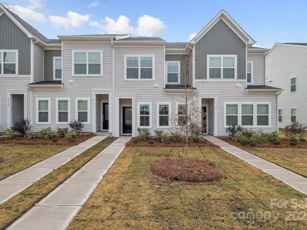 4742 Lakeview Road N, Unit 17, Charlotte, NC 28216