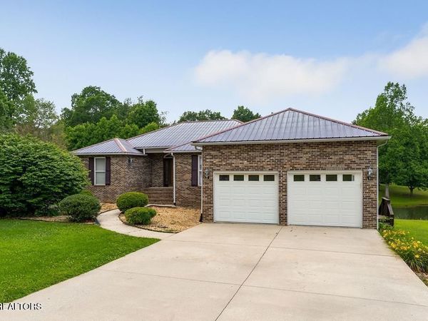 296 Idlewild Drive, Sparta, TN 38583