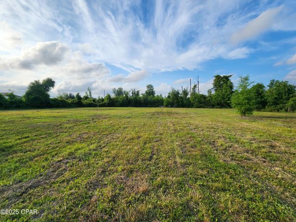 000 E 12th Street, Lynn Haven, FL 32444