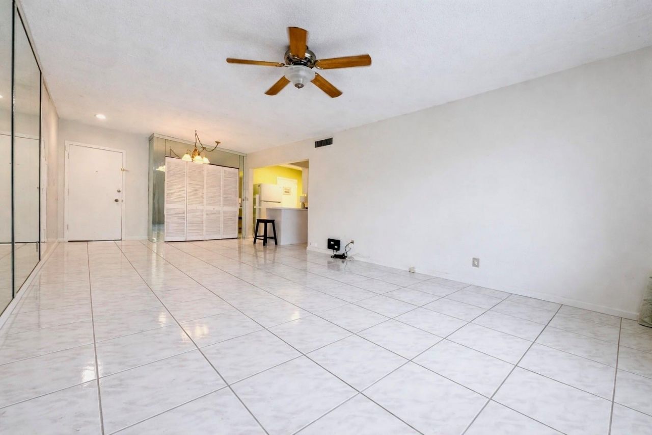 6750 NE 21st Road, Unit 123, Fort Lauderdale, FL 33308 Photo