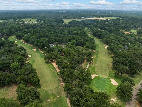 129 Pinnacle Club Drive, Mabank, TX 75156