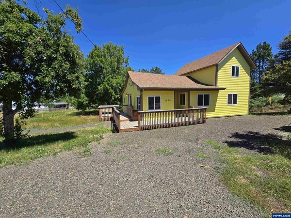 1495 Cascade Dr, Lebanon, OR 97355