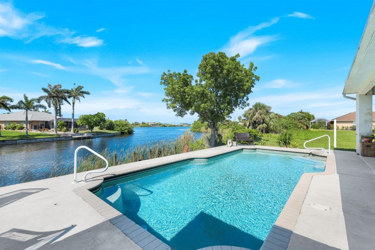 1206 NW 18th Terrace, Cape Coral, FL 33993 Photo