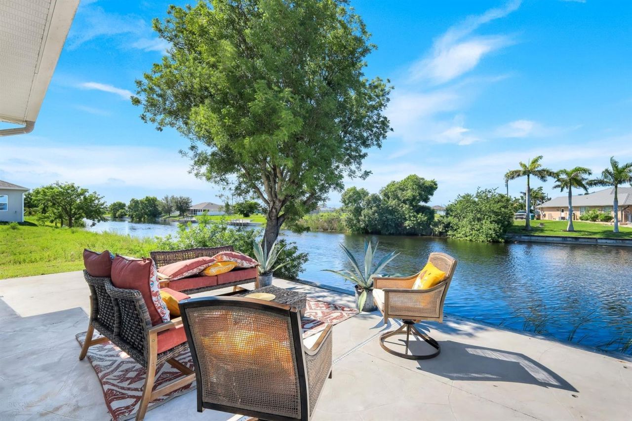 1206 NW 18th Terrace, Cape Coral, FL 33993 Photo