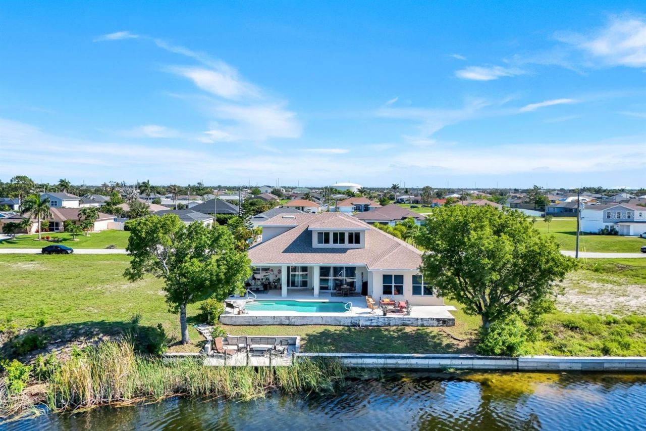 1206 NW 18th Terrace, Cape Coral, FL 33993 Photo