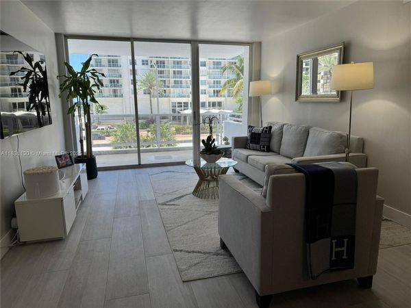 5700 Collins Ave, Unit 3C, Miami Beach, FL 33140