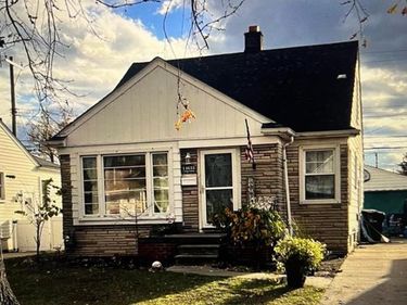 14633 College Avenue, Allen Park, MI 48101