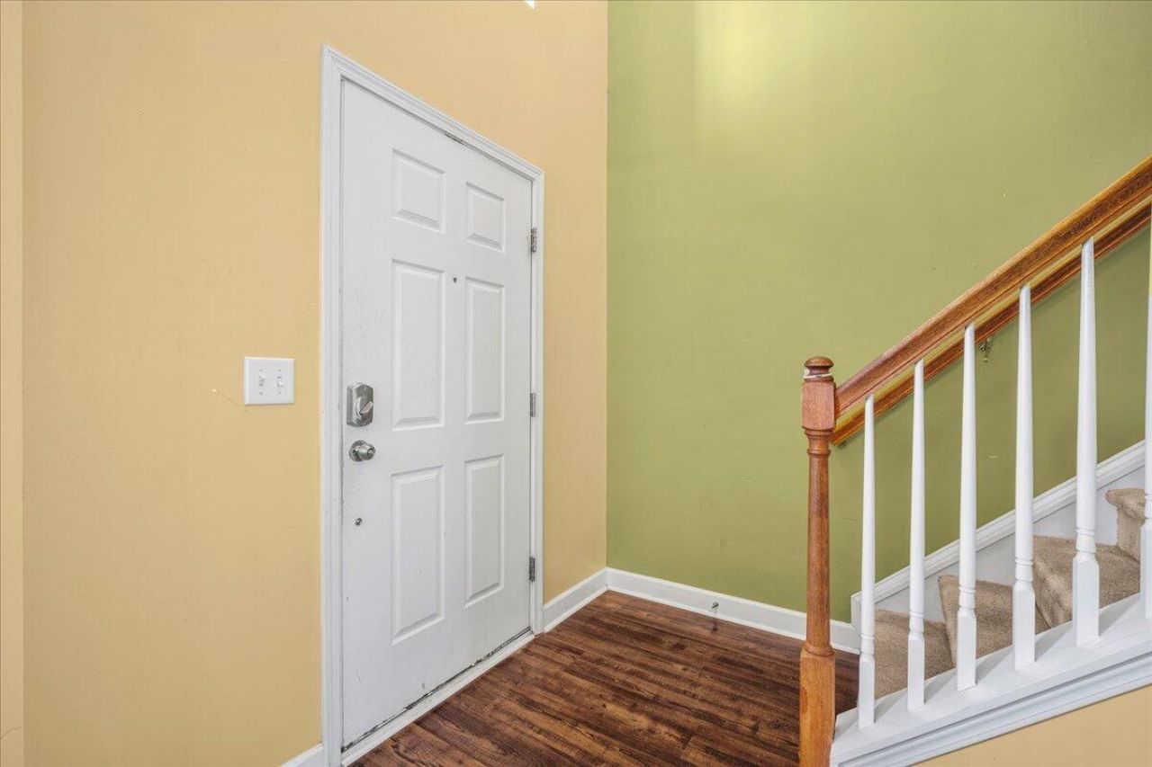 112 Worthington Drive Photo 5
