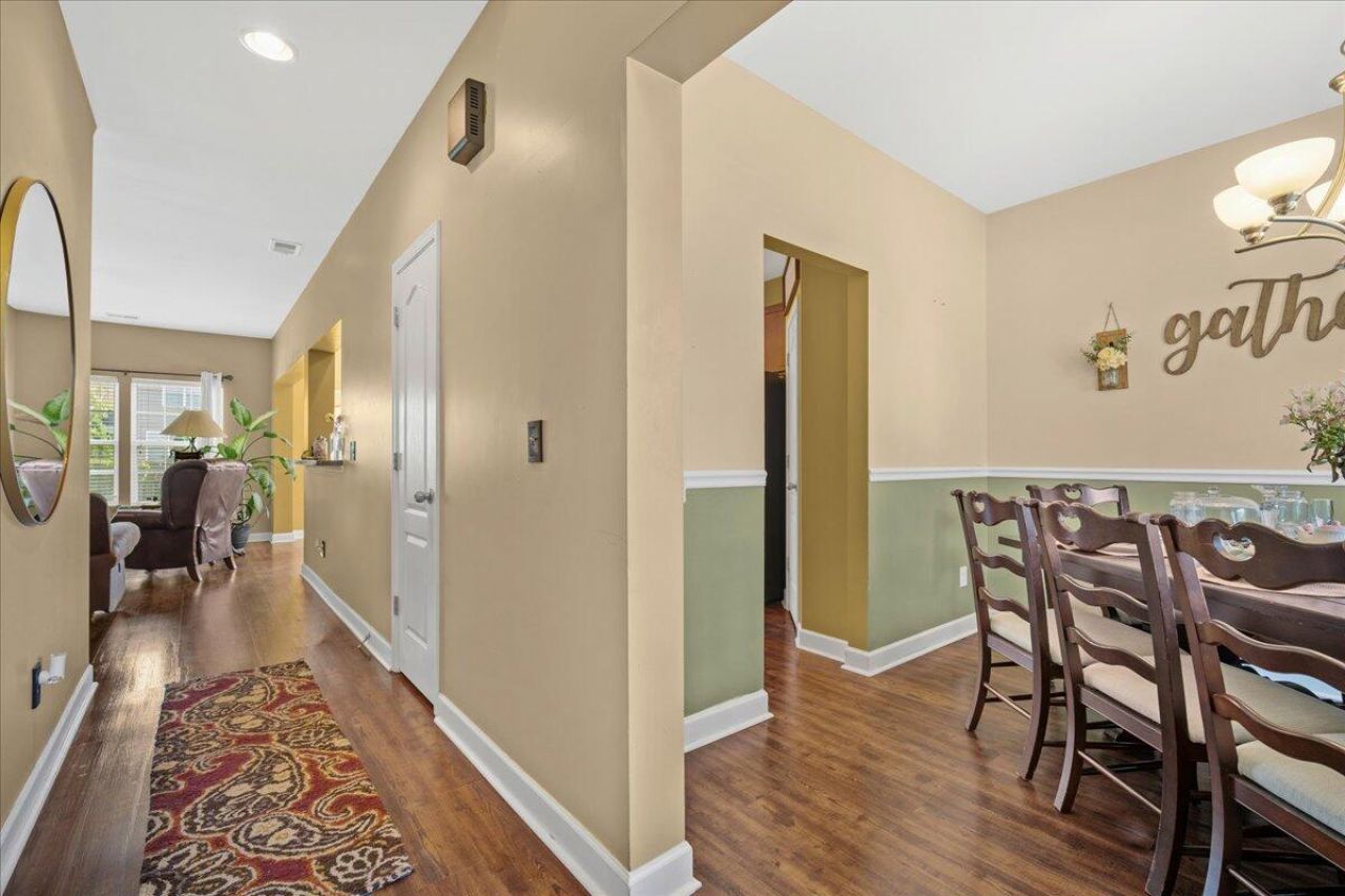 112 Worthington Drive Photo 7