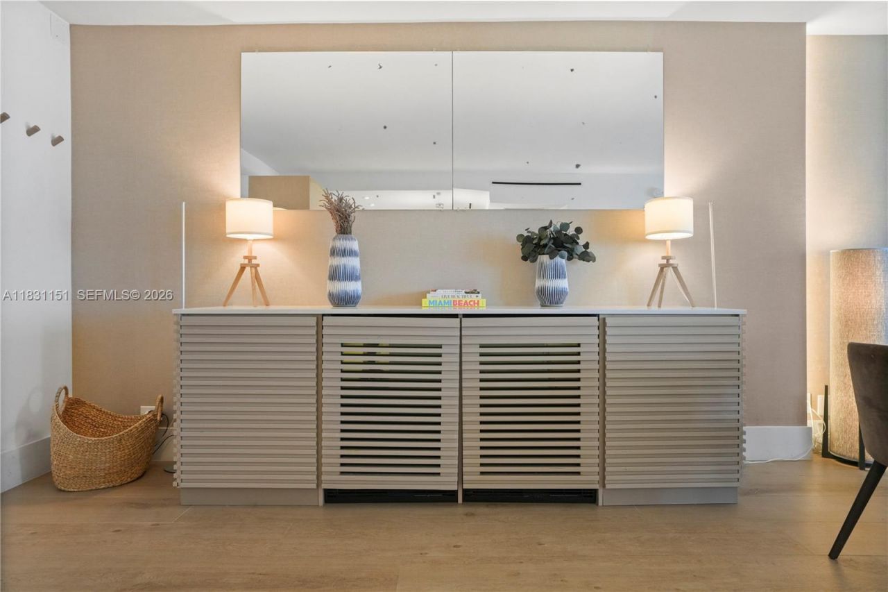 2301 Collins Ave, Unit 407, Miami Beach, FL 33139 Photo