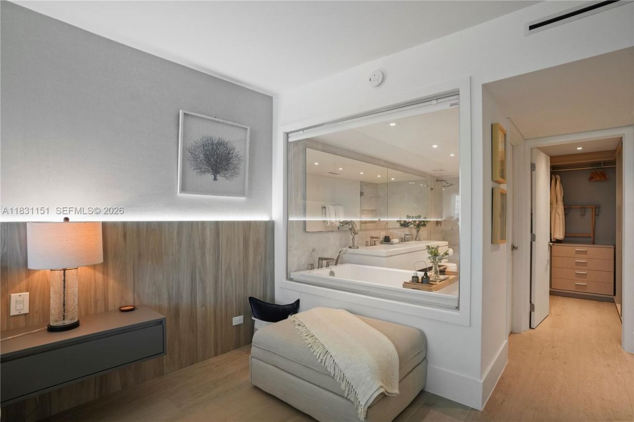 2301 Collins Ave, Unit 407, Miami Beach, FL 33139 Photo