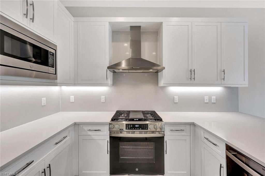 20738 Fair Oak Ln, Estero, FL 33928 Photo