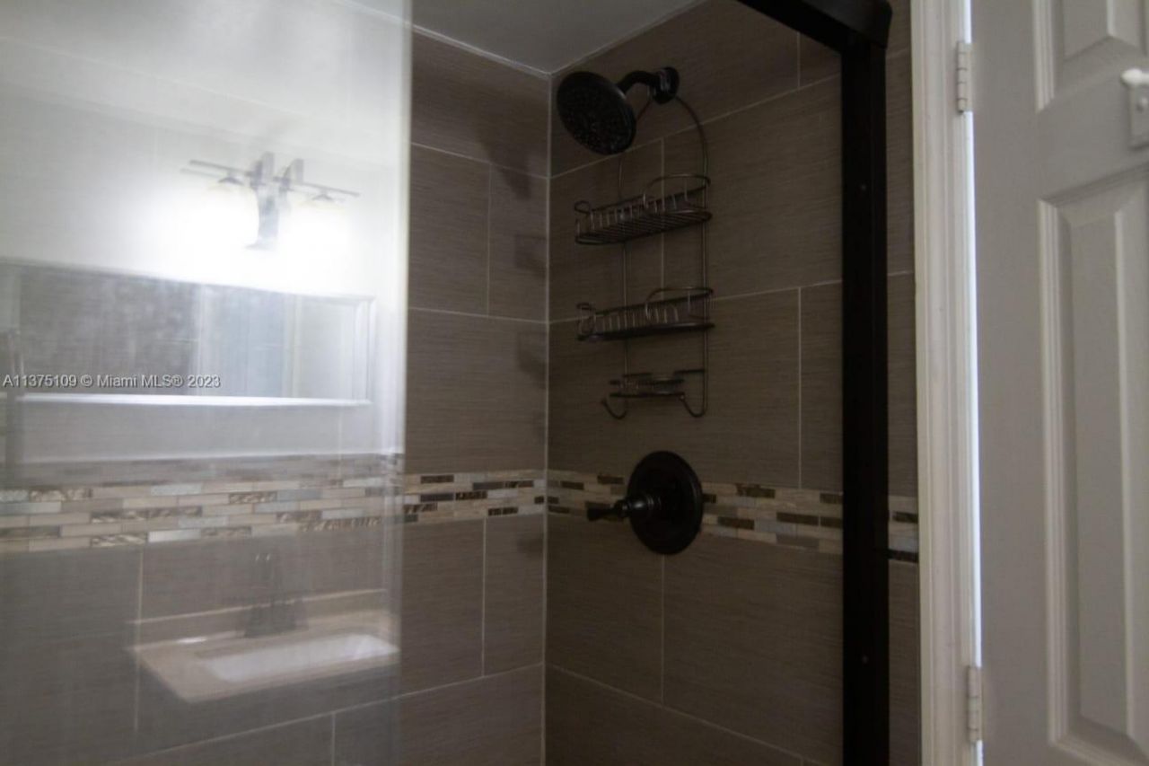 753 Michigan Ave, Unit 3D, Miami Beach, FL 33139 Photo