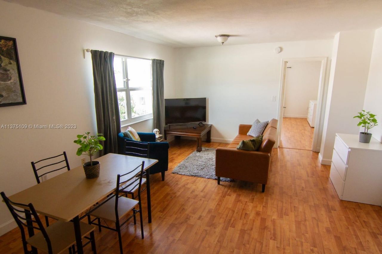 753 Michigan Ave, Unit 3D, Miami Beach, FL 33139 Photo