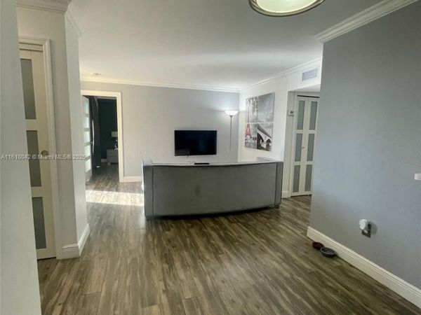 11800 SW 18th St, Unit 131-4, Miami, FL 33175