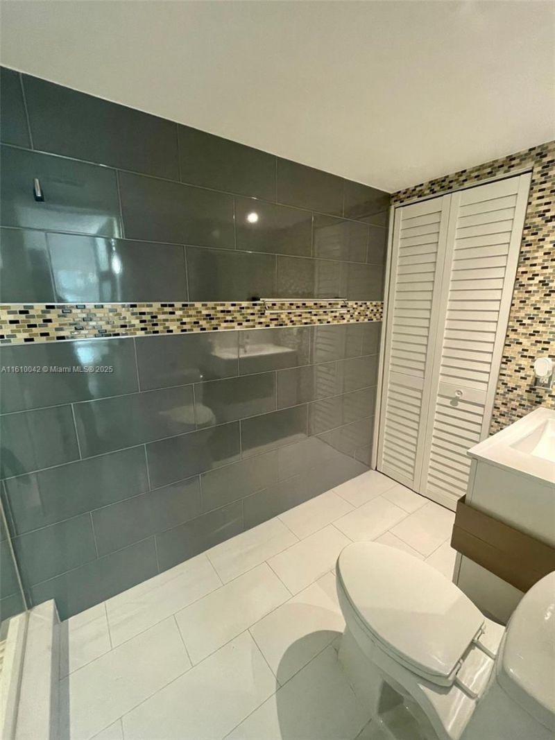 11800 SW 18th St, Unit 131-4, Miami, FL 33175 Photo