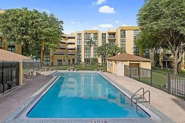 11800 SW 18th St, Unit 131-4, Miami, FL 33175 Photo