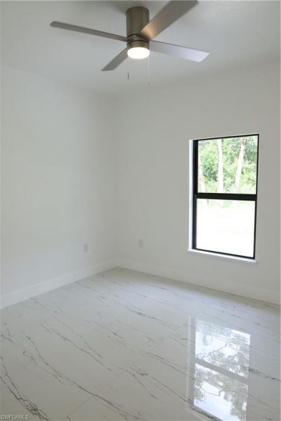 407 Washington Ave, Lehigh Acres, FL 33972 Photo